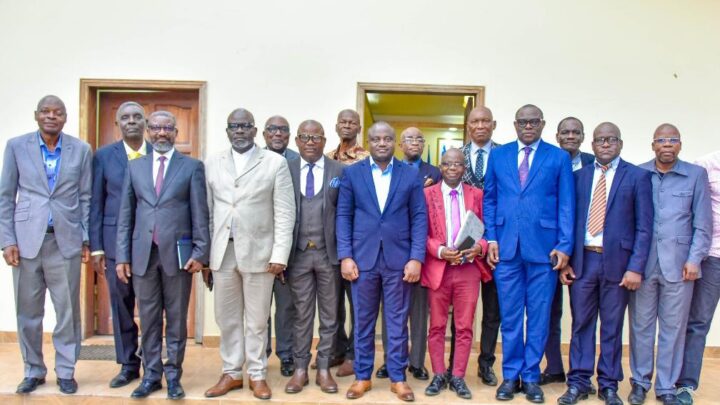 RDC: Comme bons partenaires, les professeurs reunis au sein du RAPUICO félicitent Muhindo Nzangi  pour sa reconduction à la tête du ministère  de l’ESU 