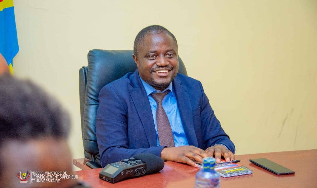 ESU Nord-Kivu:Muhindo Nzangi Butondo à Goma ce vendredi pour remettre des véhicules aux Professeurs ESU Nord-Kivu:Muhindo Nzangi Butondo à Goma ce vendredi pour remettre des véhicules aux Professeurs