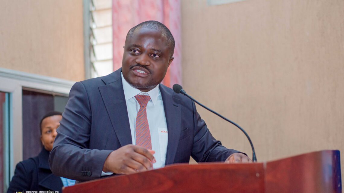 Le Ministre Muhindo Nzangi déterminé à faire intégrer les universités Congolaises dans le Conseil interuniversitaire de l’EAC