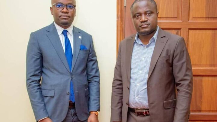 Gouvernement JUDITH SUMINWA: Le Président Provincial de l’AVRP Sud-Kivu, Monsieur Urbain MARUME félicite son Excellence MUHINDO NZANGI pour sa nomination au Ministère du Développement Rural Gouvernement JUDITH SUMINWA: Le Président Provincial de l’AVRP Sud-Kivu, Monsieur Urbain MARUME félicite son Excellence MUHINDO NZANGI pour sa nomination au Ministère du Développement Rural