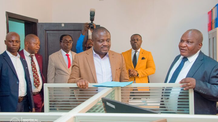 Son Excellence Muhindo Nzangi Butondo visite les bureaux de l’Administration du Ministère de Développement rural