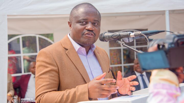 Développement rural : S.E Muhindo Nzangi a défendu  son plan de désenclavement des voies navigables au Conseil des Ministres