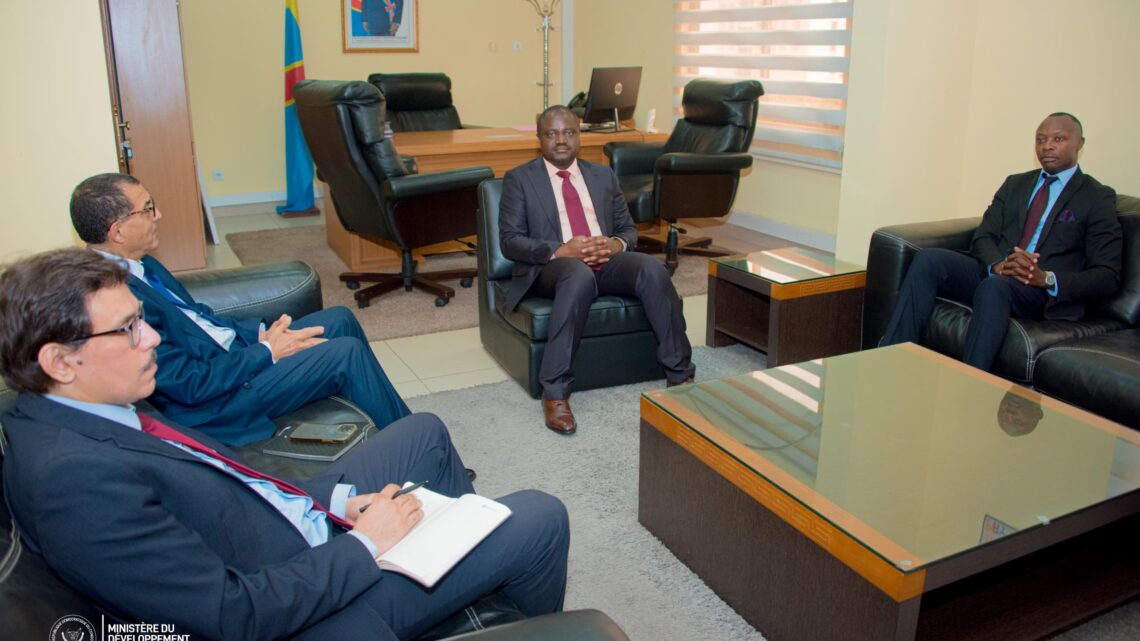   Ministre d’Etat Muhindo Nzangi Butondo échange avec l’ambassadeur du Maroc:  la Coopération  en Développement Rural entre la RDC et le Maroc au cœur du débat
